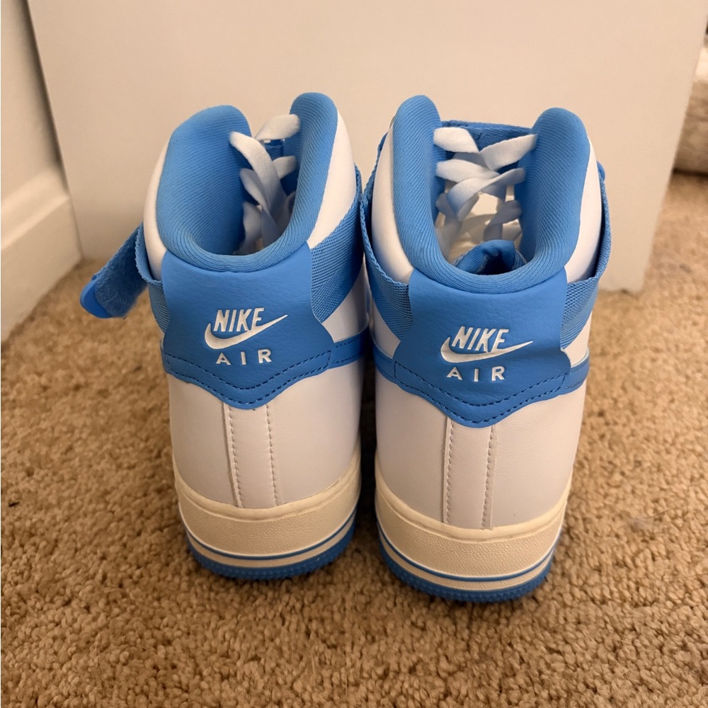 light blue and white nike air force 1 high tops with removable velcro strap - Picture 6 of 9